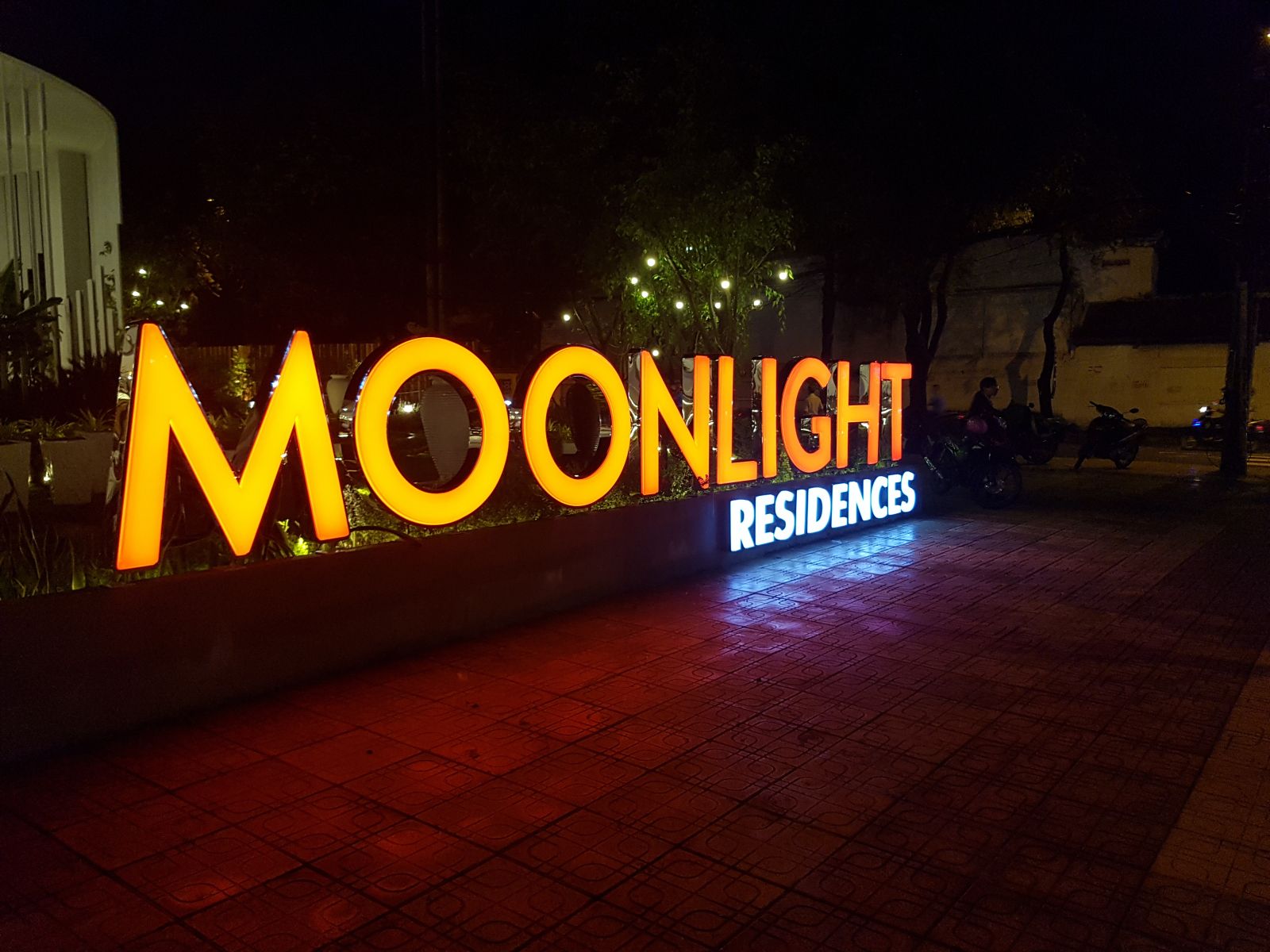 Chu noi mica den LED