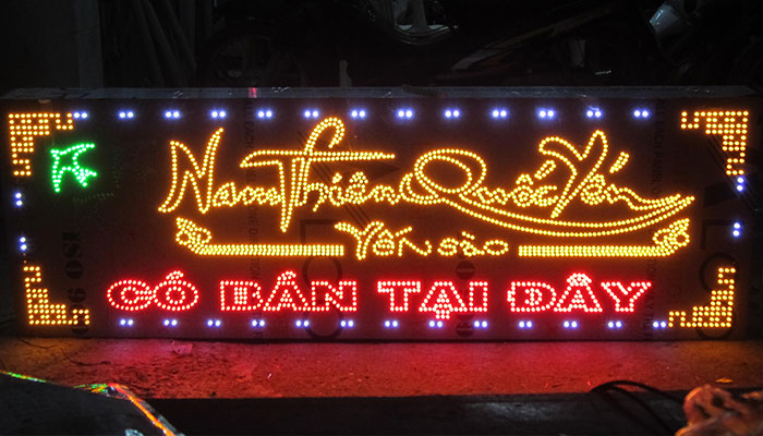 bien hieu led vay 3