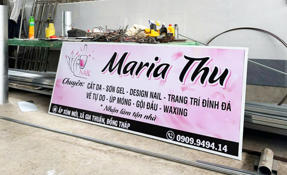 quang cao go cong bang hieu ton dan decal